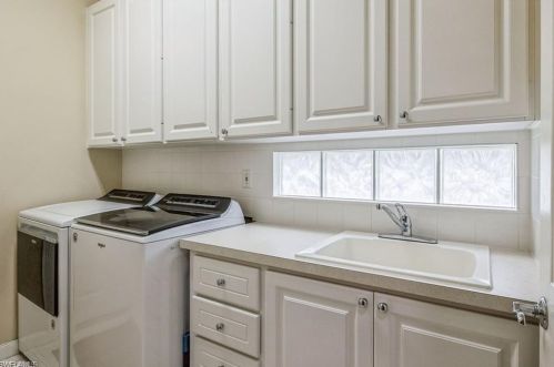 2881 Hatteras Way, Naples FL 34119-7525 exterior