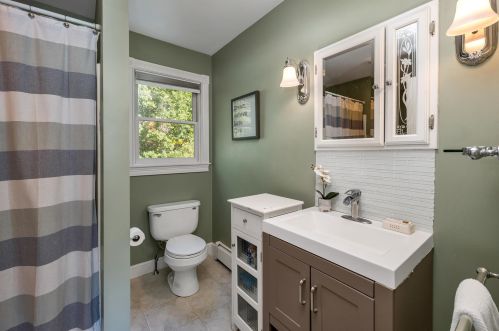 54 Border Winds Ave, Seabrook NH 03874-4461 exterior