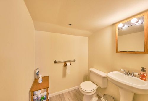 7961 Kildare Ave, Chicago IL 60652-2211 exterior