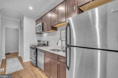 1635 Virginia Ave, Washington DC 20002-2326 exterior