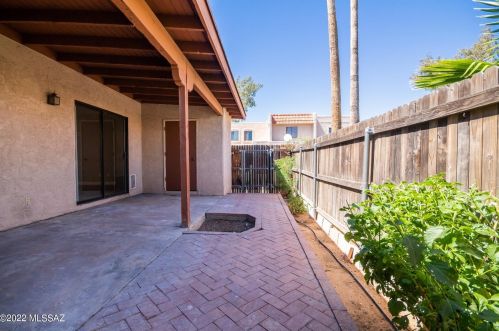 1949 Swan Rd, Tucson AZ  85712-2758 exterior