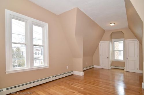 261 Admiral St, Providence RI 02908-1331 exterior