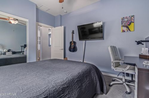 1071 Mason Dr, Chandler AZ 85225-1941 exterior