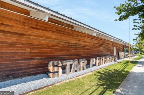 1269 Mackintosh Park, Atlanta GA 30318-4172 exterior