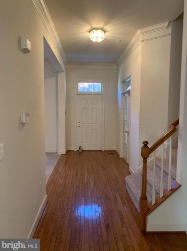 620 Grand Champion Dr, Rockville MD  20850-5881 exterior