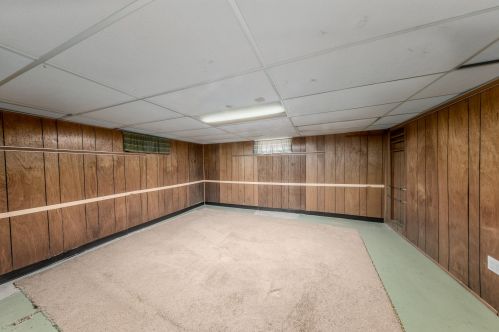 8127 Wright St, Milwaukee WI 53206-3139 exterior