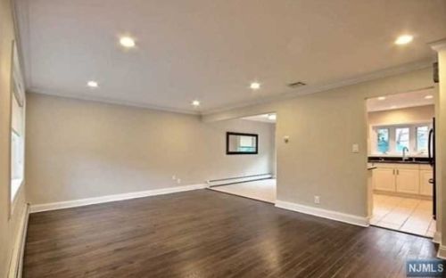 182 Madison Ave, Cresskill NJ 07626-1308 exterior