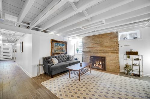 6343 Legett Ave, Chicago IL 60646-4231 exterior