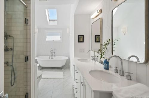 21 Crockett St, Norwalk CT exterior