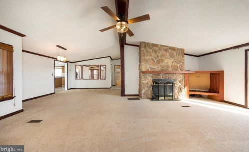 245 Bowers Rd, Littlestown, PA 17340-9670