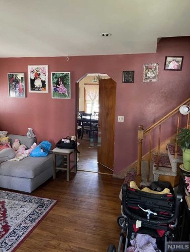 736 Tracy Ave, Fairview, NJ 07022-1522