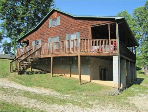 260 Rolling Springs Ln, Elkin, NC 28621-8464