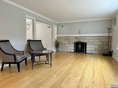 710 Neill Ct, Oradell NJ  07649-1224 exterior