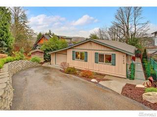 4143 22 Ave, Seattle WA  98106-1228 exterior