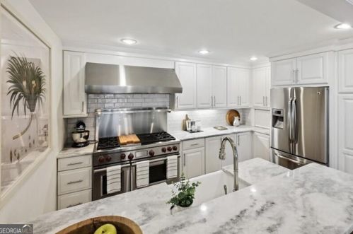 3000 Margaret Mitchell Dr, Atlanta GA  30327-1710 exterior