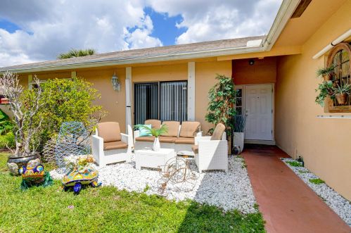 20570 Carousel Cir, Boca Raton FL  33434-3931 exterior