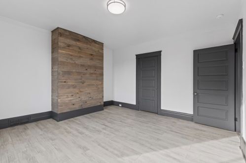 1624 Jancey St, Pittsburgh PA  15206-1327 exterior