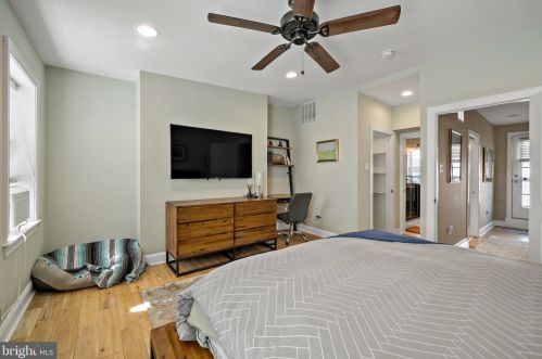 912 American St, Philadelphia PA 19140-5726 exterior