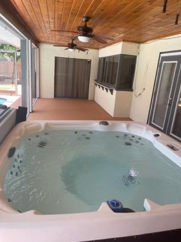 561 Sunnybrook Ter, Fort Pierce FL 34983-2669 exterior