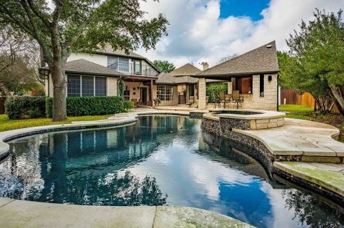 9904 Charthouse Cv, Austin TX 78730-3566 exterior