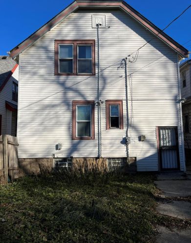 3153 33rd St, Milwaukee WI  53215-4272 exterior