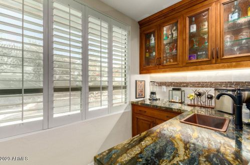 15426 4 Ave, Phoenix AZ 85041-3182 exterior