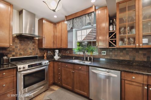 1830 74th Ave, Chicago IL 60707-3708 exterior