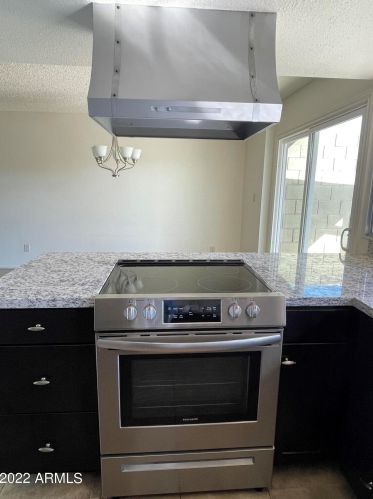 2054 Elm St, Phoenix AZ 85033-1041 exterior