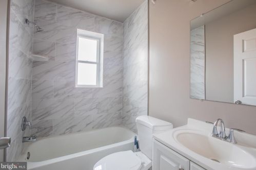 52 Forrester St, Washington DC  20032-5840 exterior