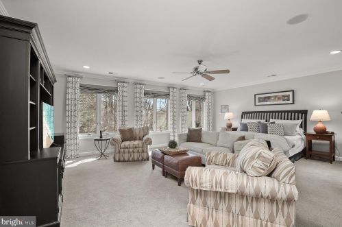 11820 Beekman Pl, Rockville MD 20854-2177 exterior