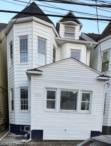 363 30th St, Paterson NJ  07504-1823 exterior