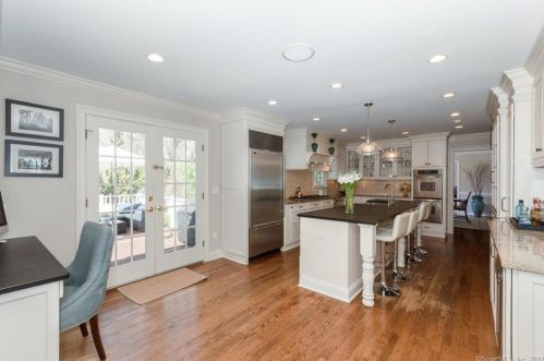 108 Old Belden Hl Rd, Wilton CT 06897-4218 exterior