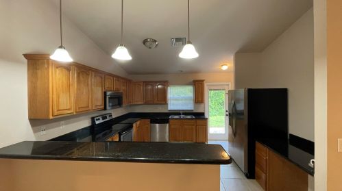 6007 Bamboo Dr, Fort Pierce FL  34982-3778 exterior