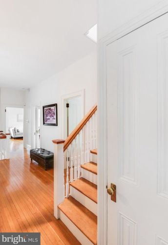 5800 Greene St, Philadelphia PA  19144-2704 exterior