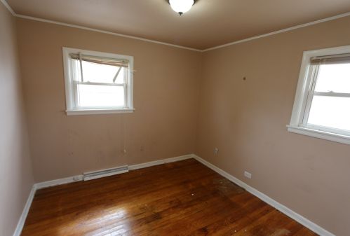 6 Irving Ave, Hillside IL 60162-1039 exterior