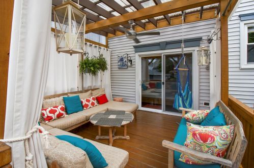 2152 Farragut Ave, Chicago IL 60625-1204 exterior