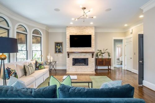 427 Mill Creek Bnd, Atlanta, GA 30307-1178