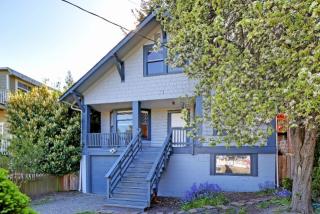 3239 30th Ave, Seattle WA  98199-2733 exterior