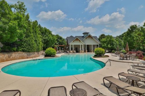 3573 Brookleigh Ln, Atlanta GA 30319-2219 exterior