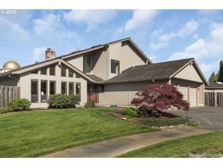 16223 Tillamook Ct, Portland, OR 97230-5540