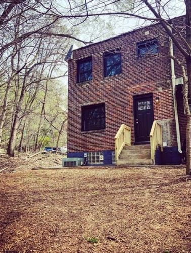 527 Mathilda St, Pittsburgh PA  15224-2142 exterior