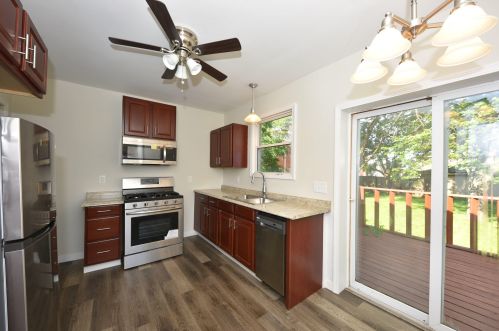 4825 91st St, Milwaukee WI  53225-4125 exterior