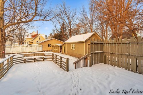 73 Grant St, Cedar Springs MI 49319-5129 exterior