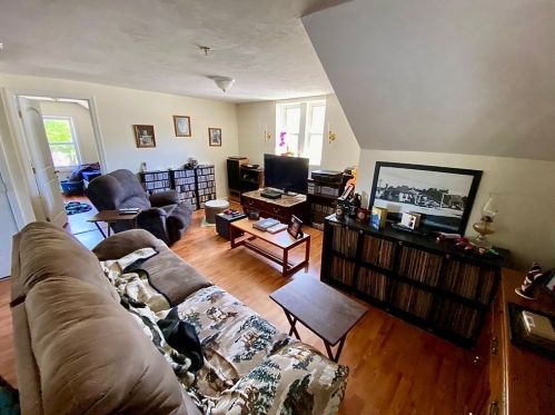 60 Lk St, Webster MA 01570-2605 exterior