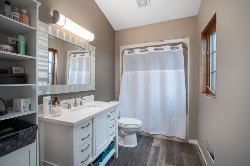 3301 Wagon Wheel Rd, Manitowoc WI 54220-8713 exterior