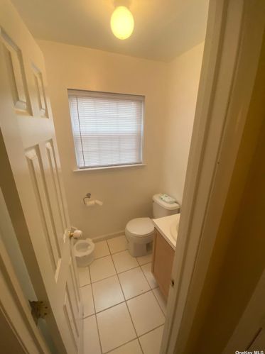 470 Irving St, Central Islip NY 11722-3718 exterior