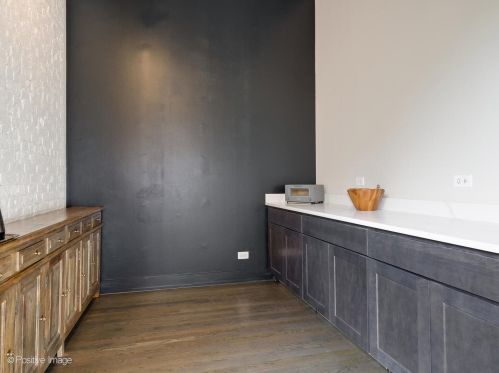 420 Grand Ave, Chicago IL 60612-1144 exterior