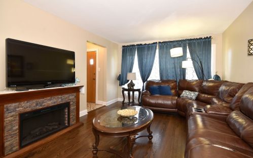 6004 60 St, Chicago IL 60638-4315 exterior