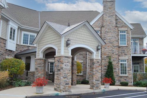 905 Fairy Chasm Rd, Milwaukee WI 53217-1666 exterior