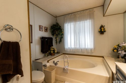 9892 Morning Star Way, Sandy UT 84070-3220 exterior